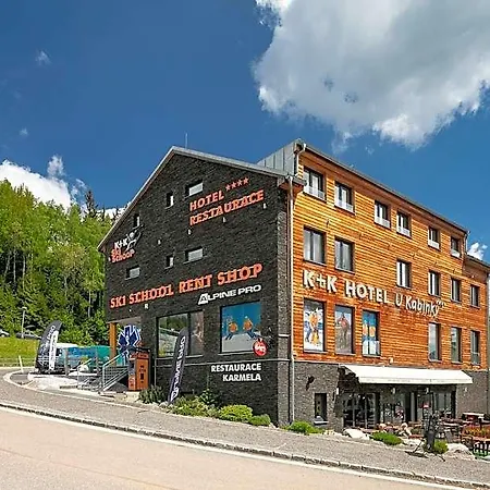 Hotel U Kabinky 4*