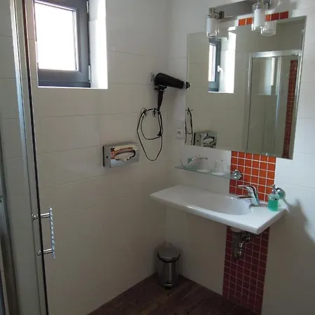 Hotell U Kabinky Janske Lazne