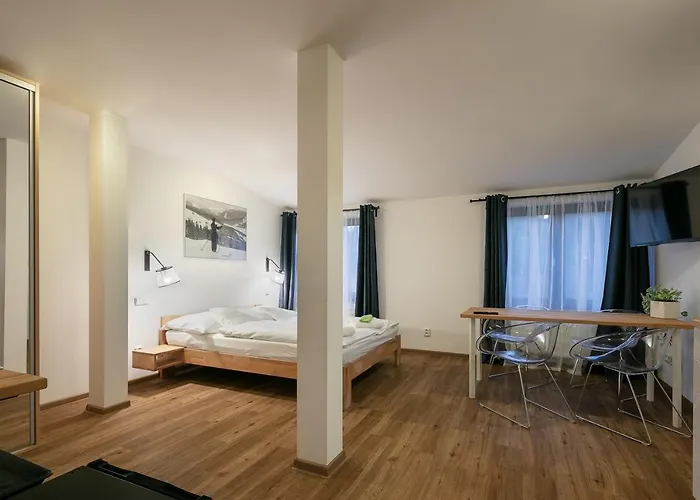 Szálloda U Kabinky 4*